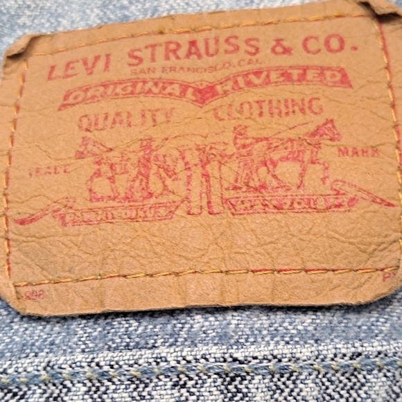 Levi's Distressed Sleeveless Button Up Vest Size JR Small - Picture 10 of 11